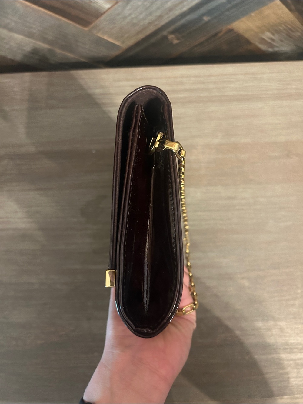 Louis Vuitton Vernis Shoulder Bag - Picture 4 of 8